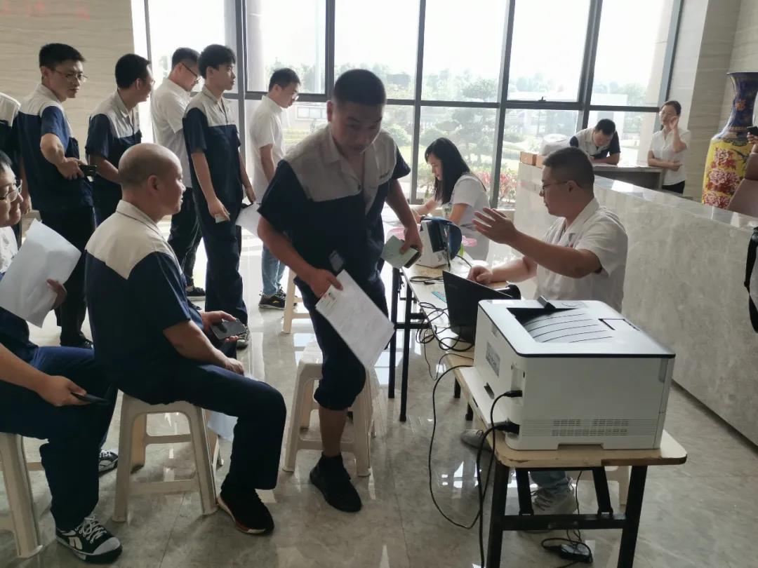 無(wú)償獻(xiàn)血，溫暖相傳